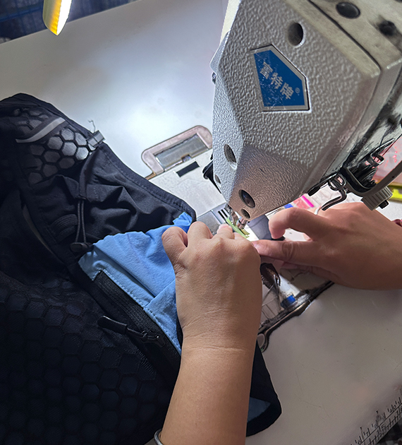 Running Vest Manufacturer-China Jarler Bags Factory Custom Trail Hydration Running Vest with Water Bottle Soft Flask Hydration Water Bladder Pack Backpack